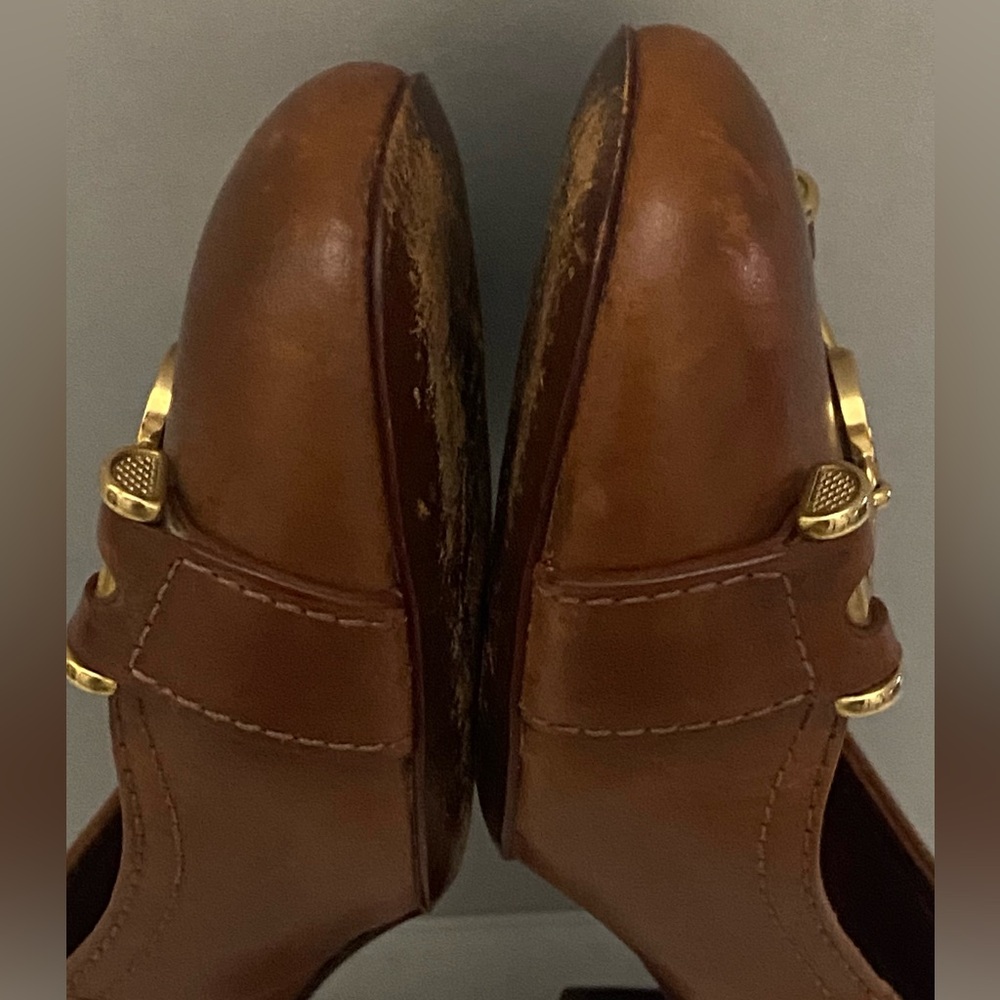 Tory Burch Brown Leather Ballet Heels with Gold Logo Hardware - Picture 10 of 16